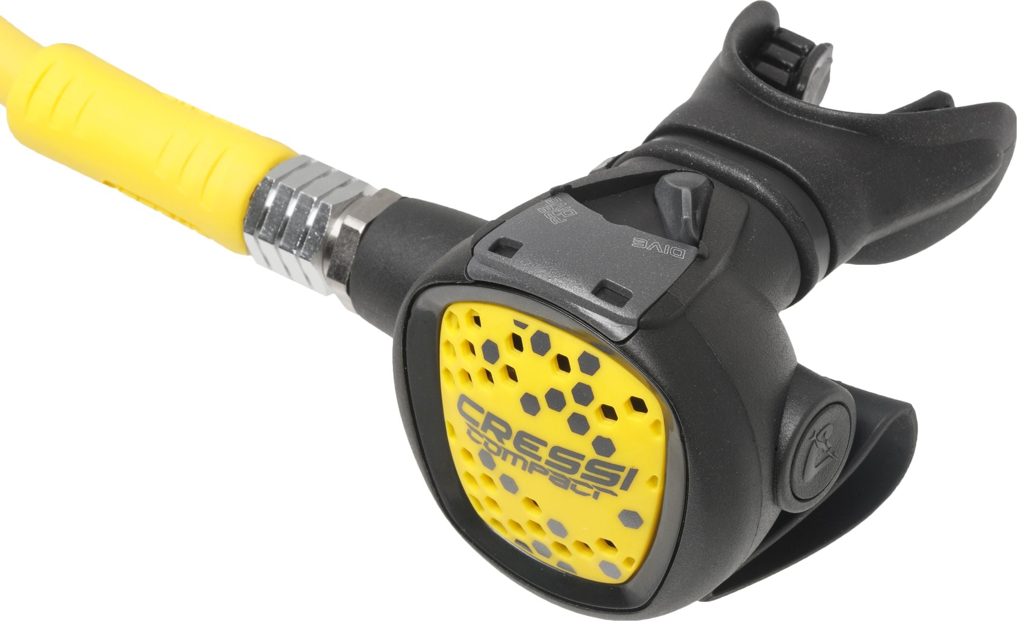 Cressi MC9 + Compact + Octopus Compact Regulator - WHY783051 - MC9 + Compact + Octopus Compact Regulator - Black / Yellow / INT - Scuba Diving